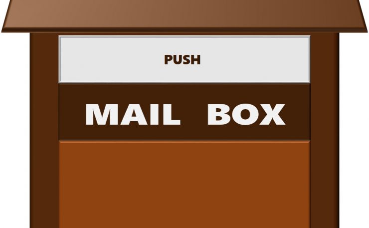 手紙、ハガキの中身を検討